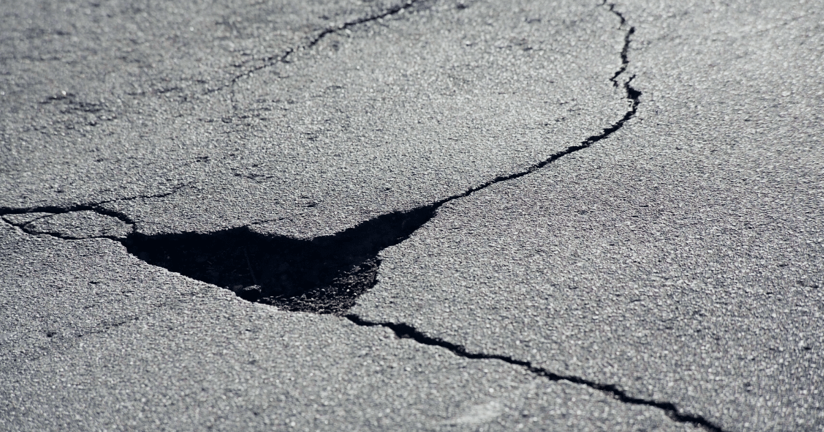 5 Ways Potholes Can Damage Your Car