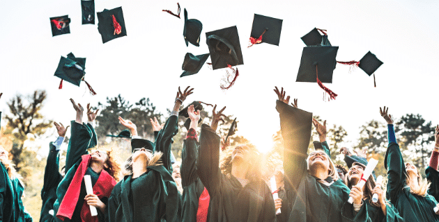 A Parent’s Guide To Preparing for Graduation Day